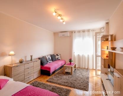Apartmani Konjević Savina, Apartman 4 - dvosoban stan, privatni smeštaj u mestu Herceg Novi, Crna Gora - Stan (2)